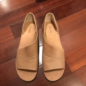 Vince leather sandal
